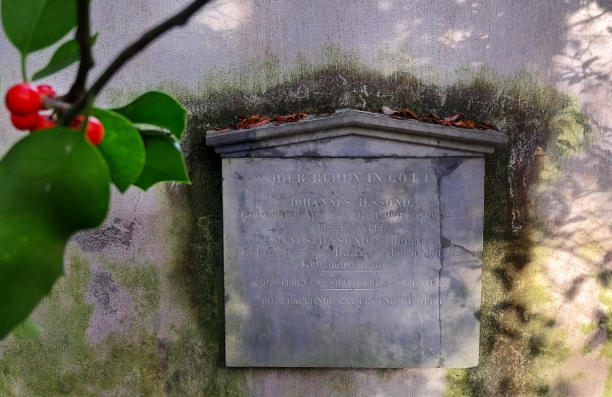 epitaph kirchhofmauer